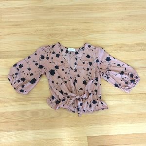 Light Weight Cropped Top Floral Blouse